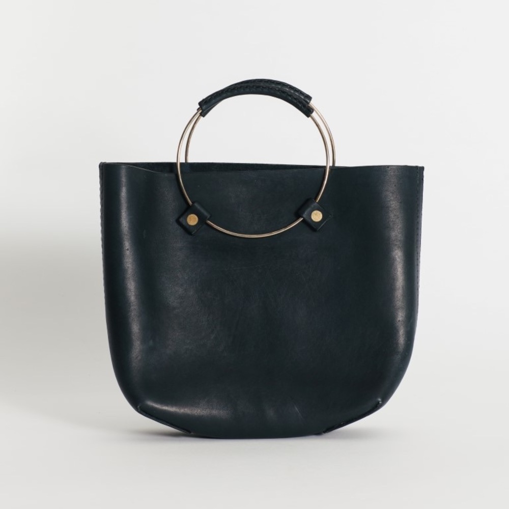 ⭐️Host Pick⭐️ Tribe Alive Lux Brass Handle Handbag